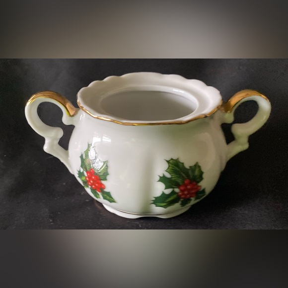 Beautiful Vintage Lefton Sugar Bowl with Lid Holly Pattern 7949 EUC - Picture 5 of 6
